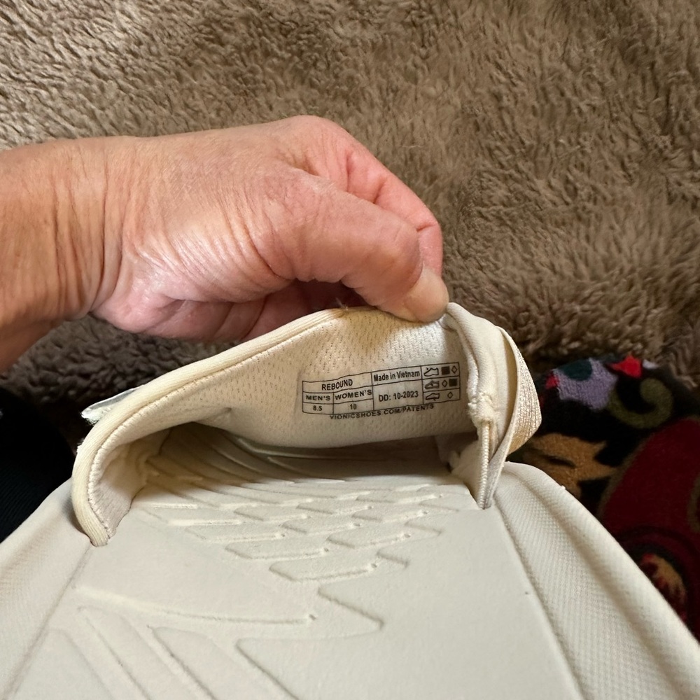 Vionic Rebound Slides - image 7